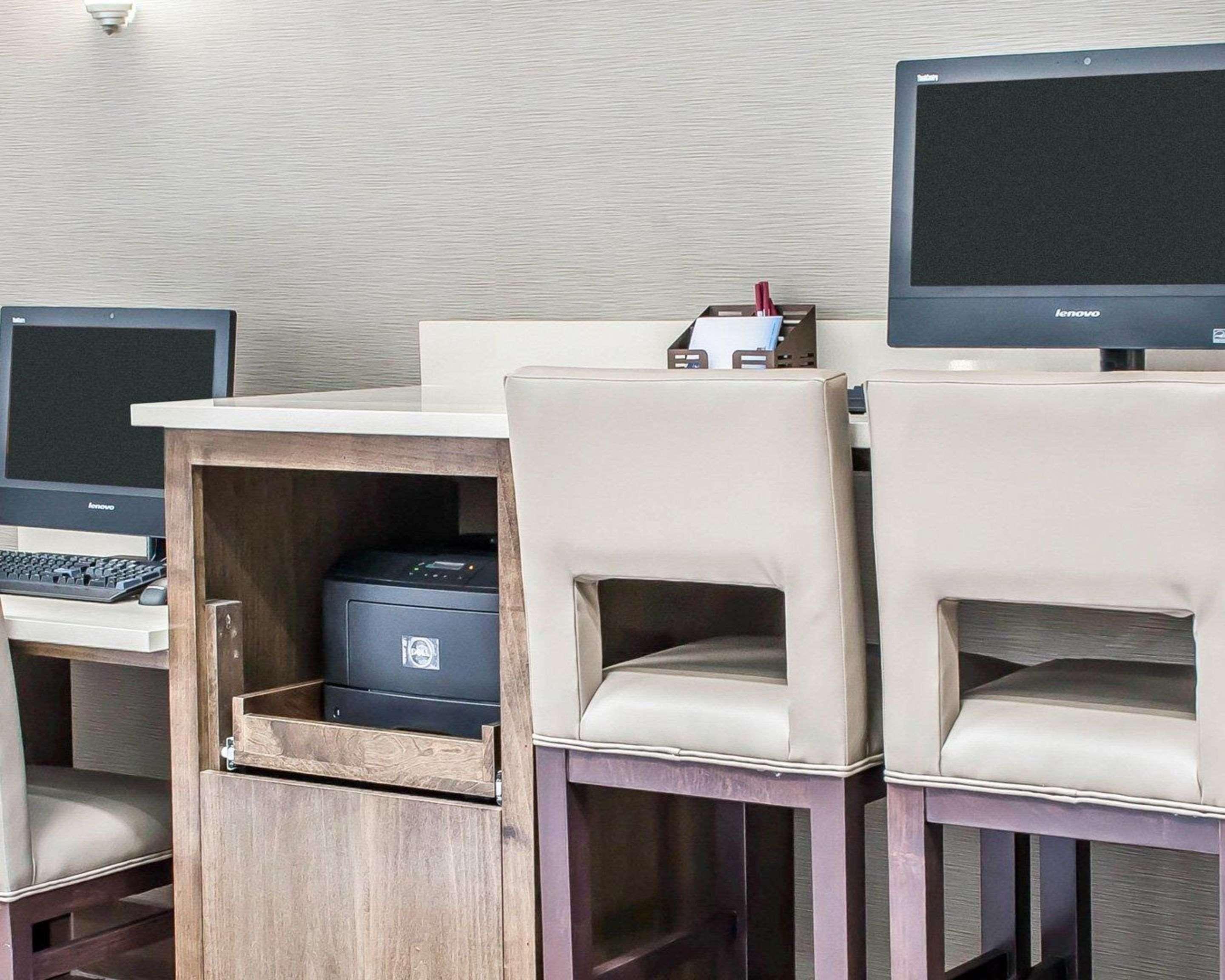 Comfort Suites Near Potomac Mills Γούντμπριτζ Εξωτερικό φωτογραφία